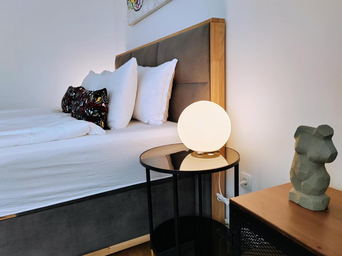 S15 Free Parking Apartment *